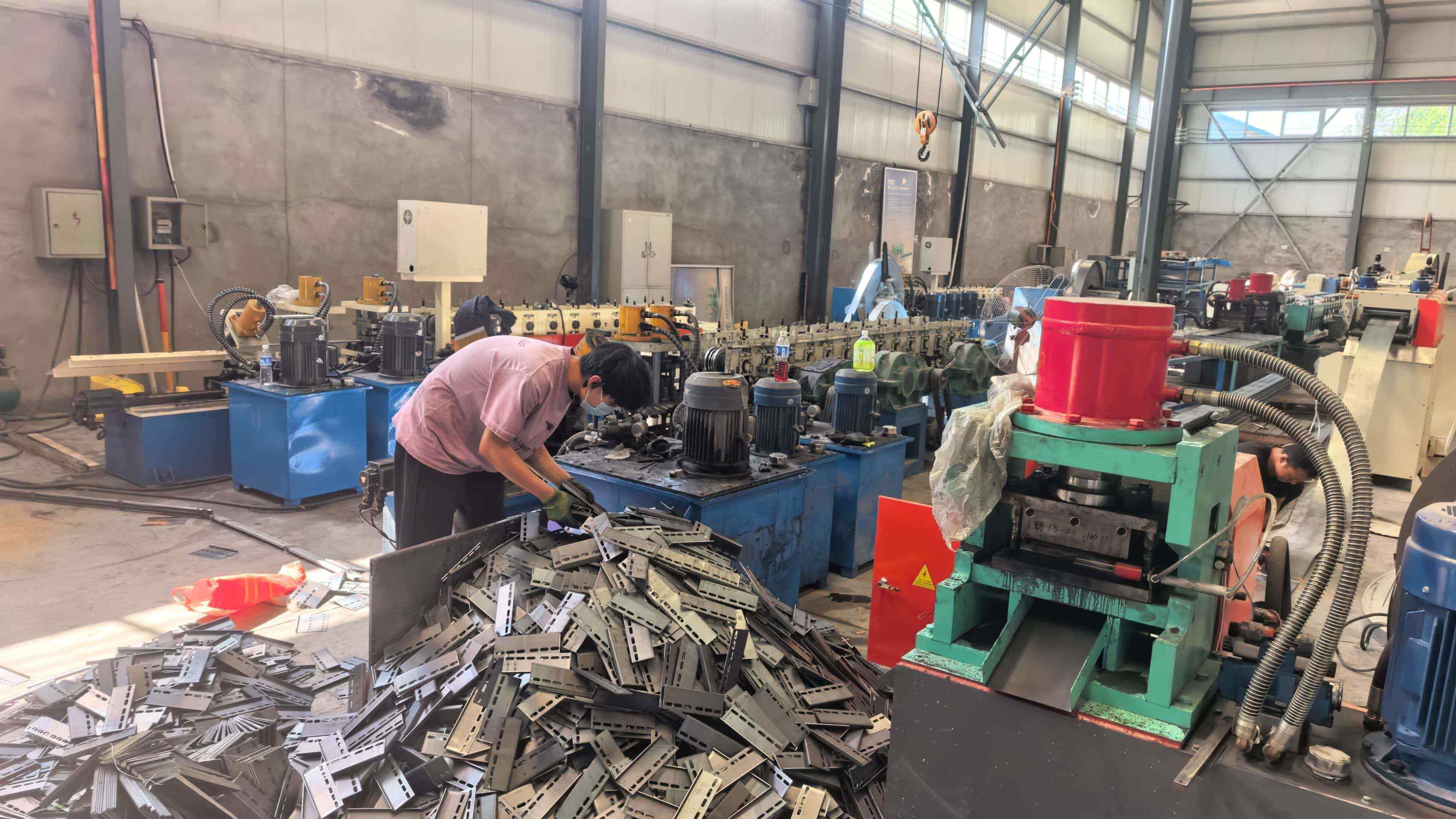 贵港市热浸锌桥架工业厂房桥架 - 推荐